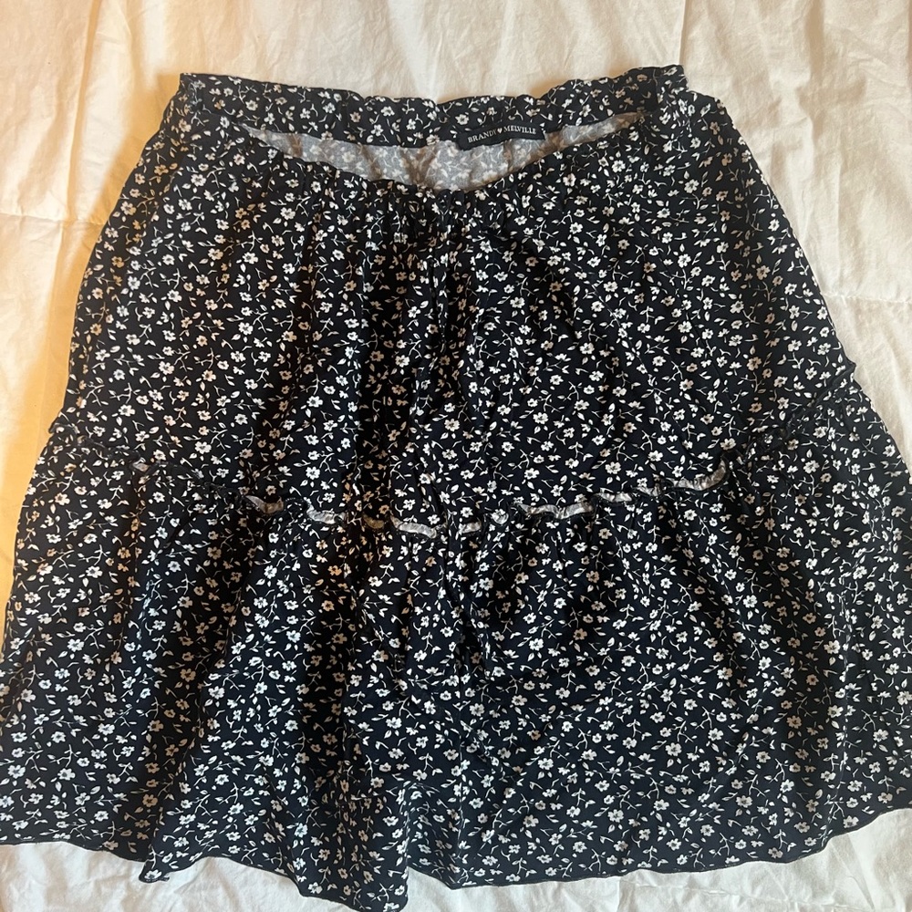 brandy melville skirt